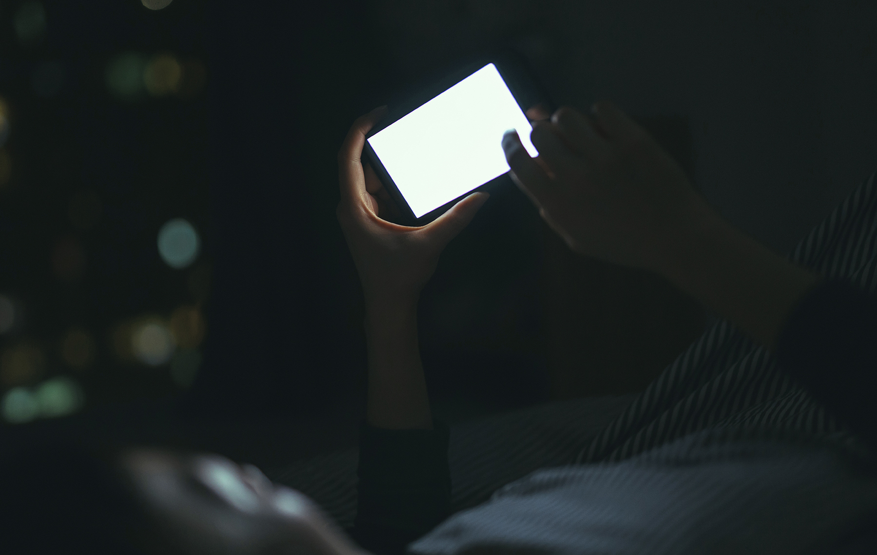 Using Cellphone in the Dark